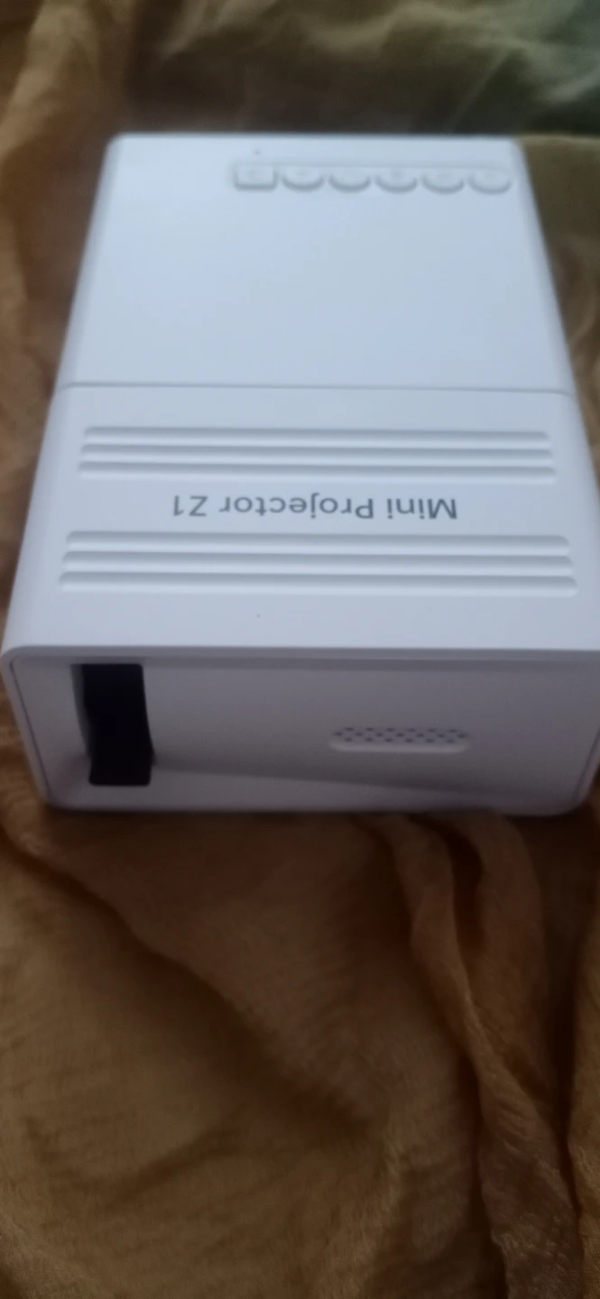 Mini LED projector with HDMI Cord - photo 5