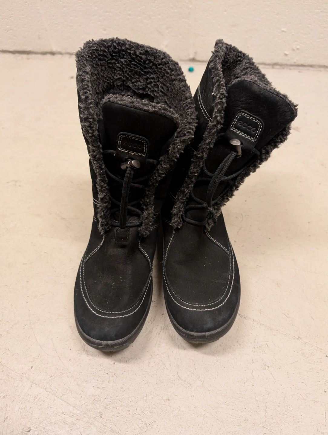 Ecco Black Suede Fur Lined Winter Boots - Women's Size 8-8.5