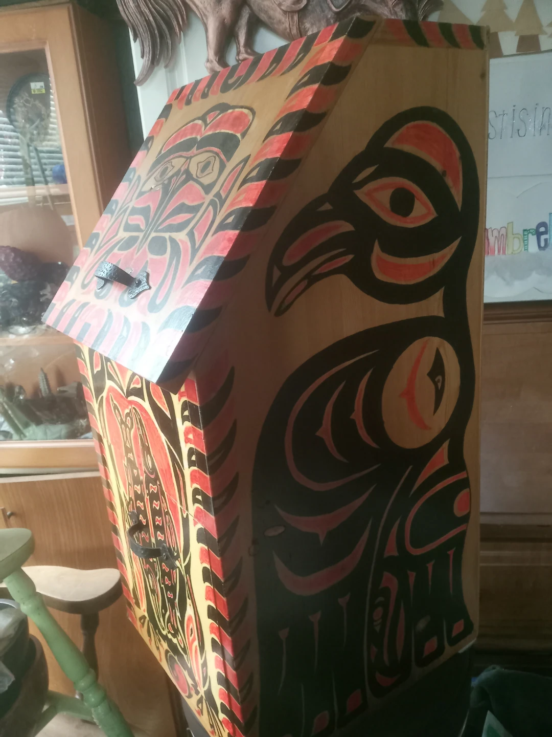 Hand-Painted Wooden Keepsake Box with Indigenous Art - photo 3
