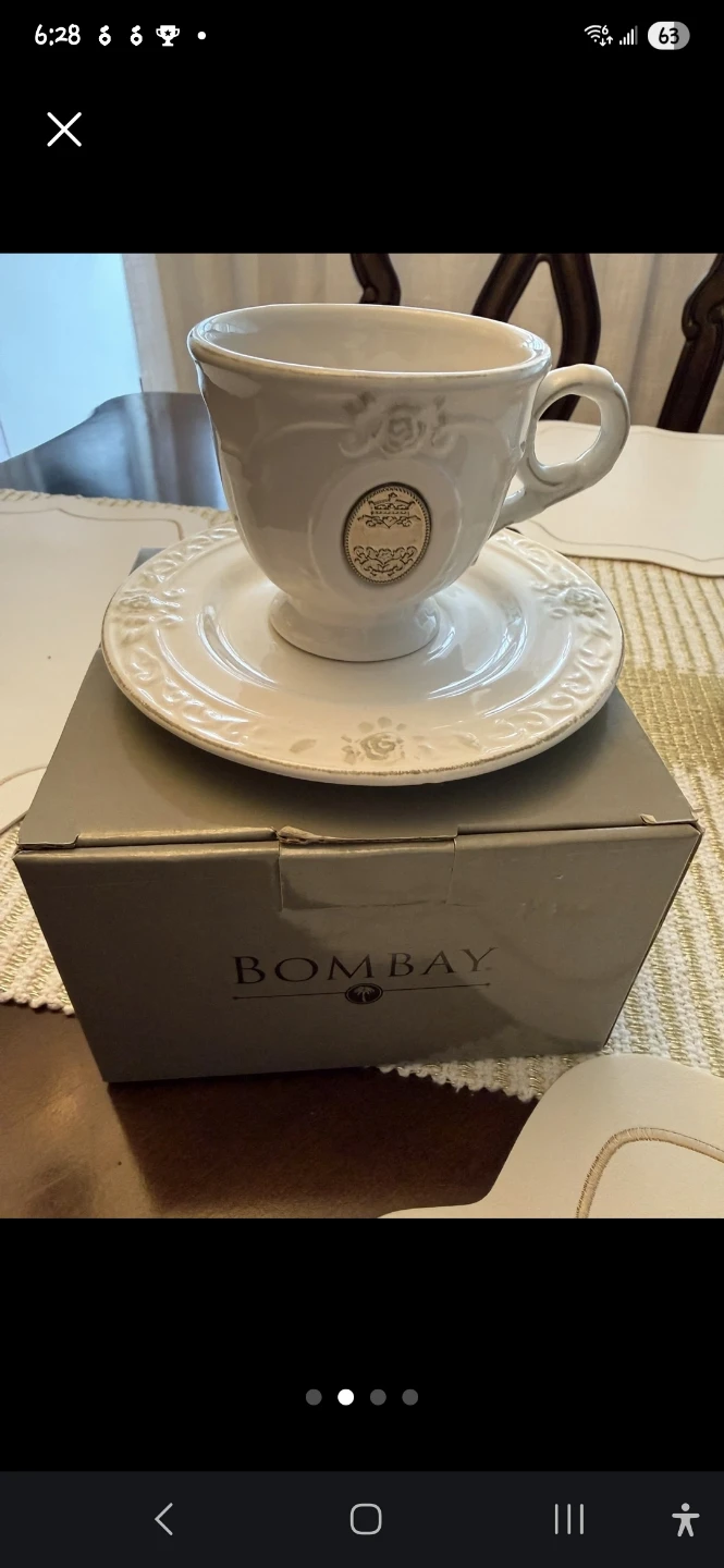 Bombay White Tea Cup and Saucer Set