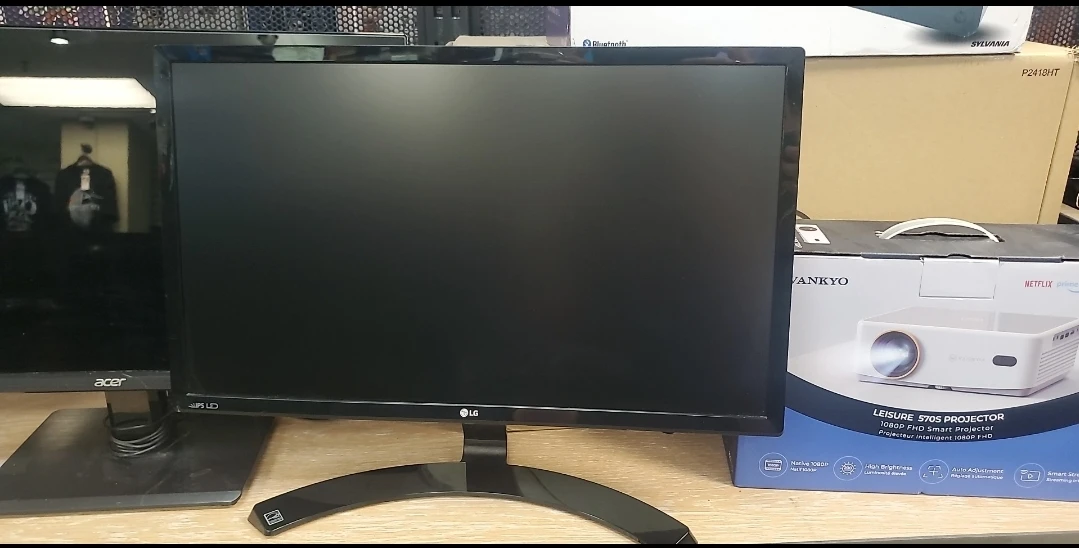 LG IPS LED Monitor