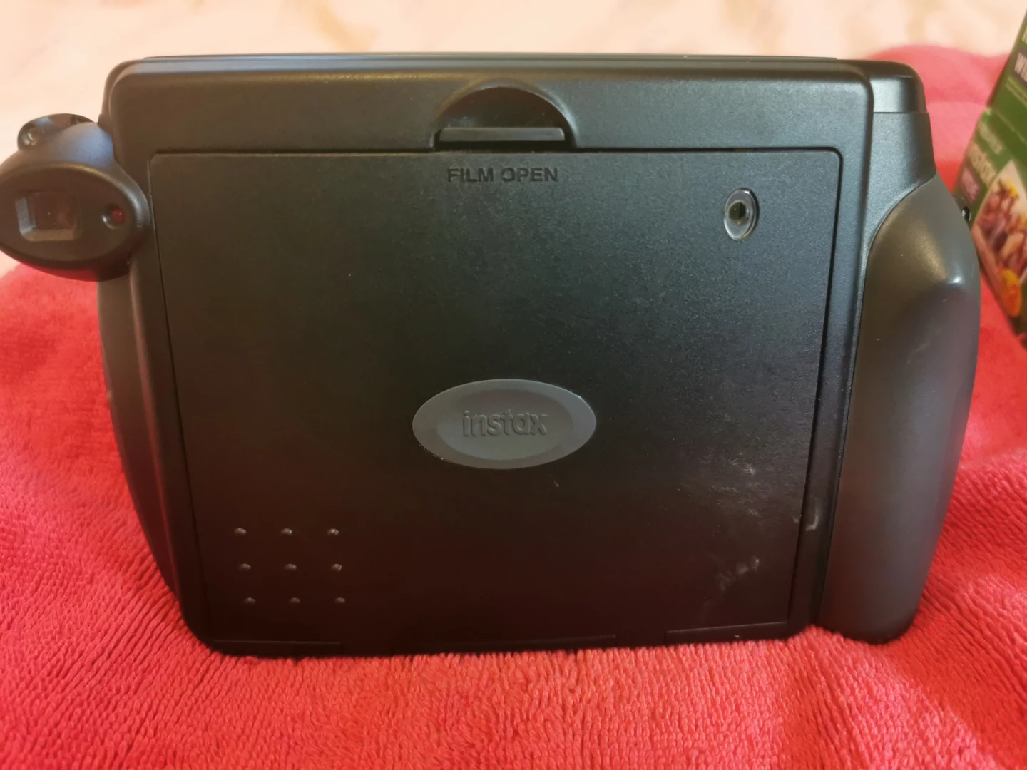Fujifilm Instax 210 Wide Instant Camera - photo 3