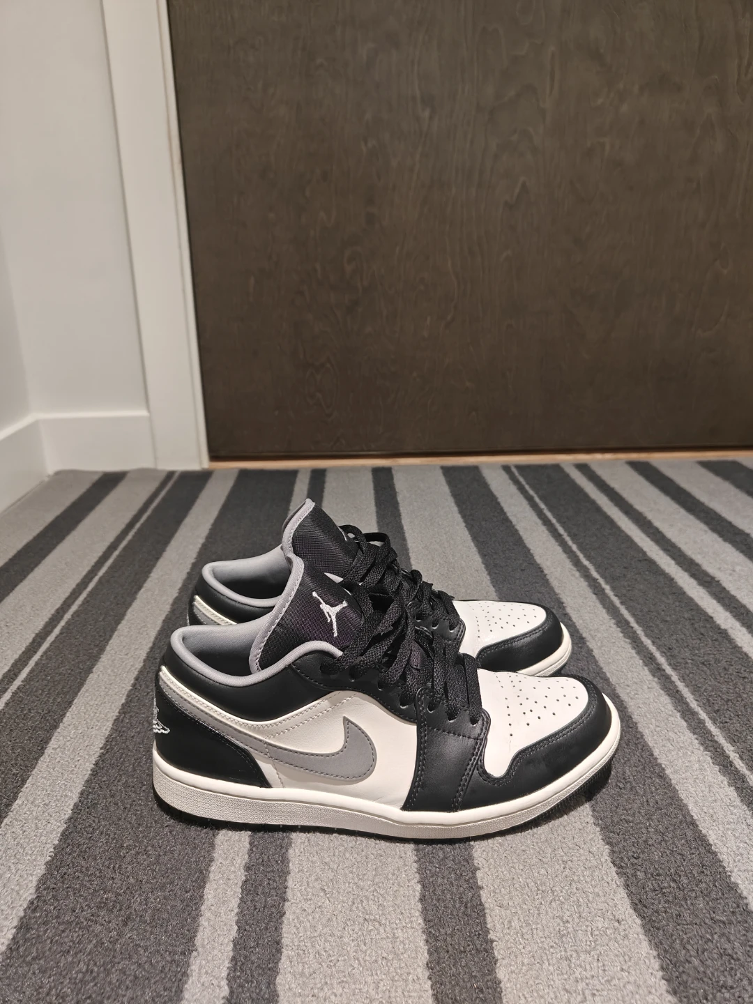 Air Jordan 1 Low SE Men's Shoes sz 8