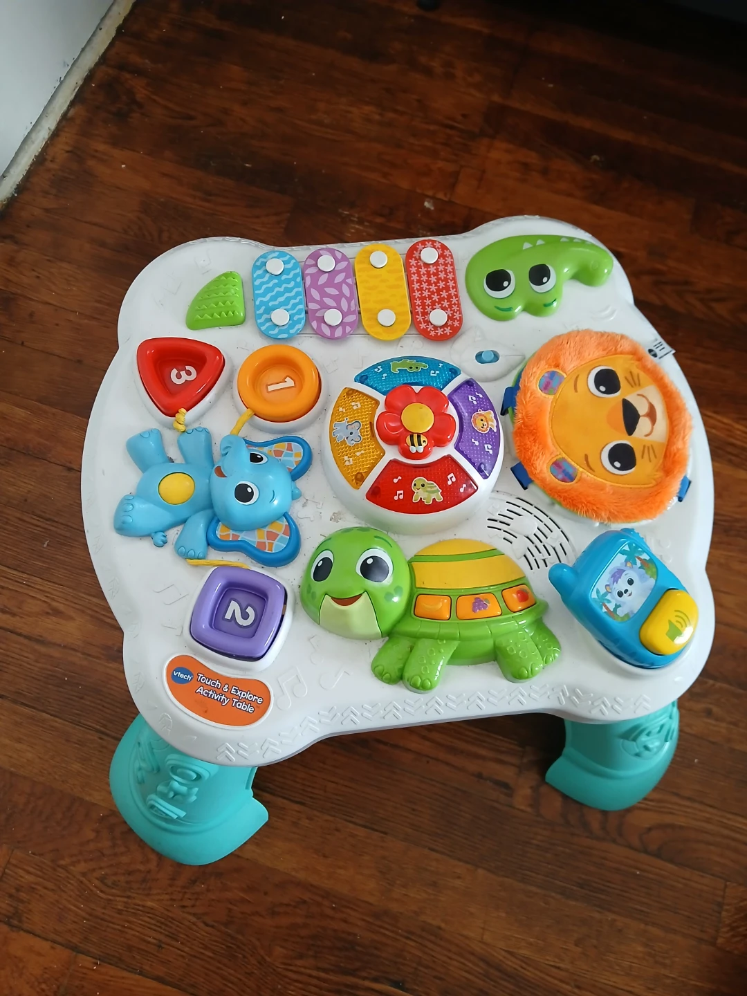 VTech Touch & Explore Activity Table