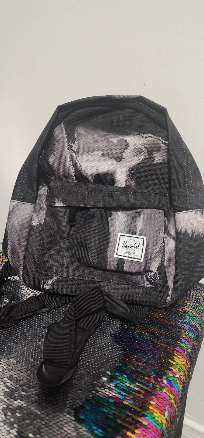 Small Herschel Backpack Black Grey Camo