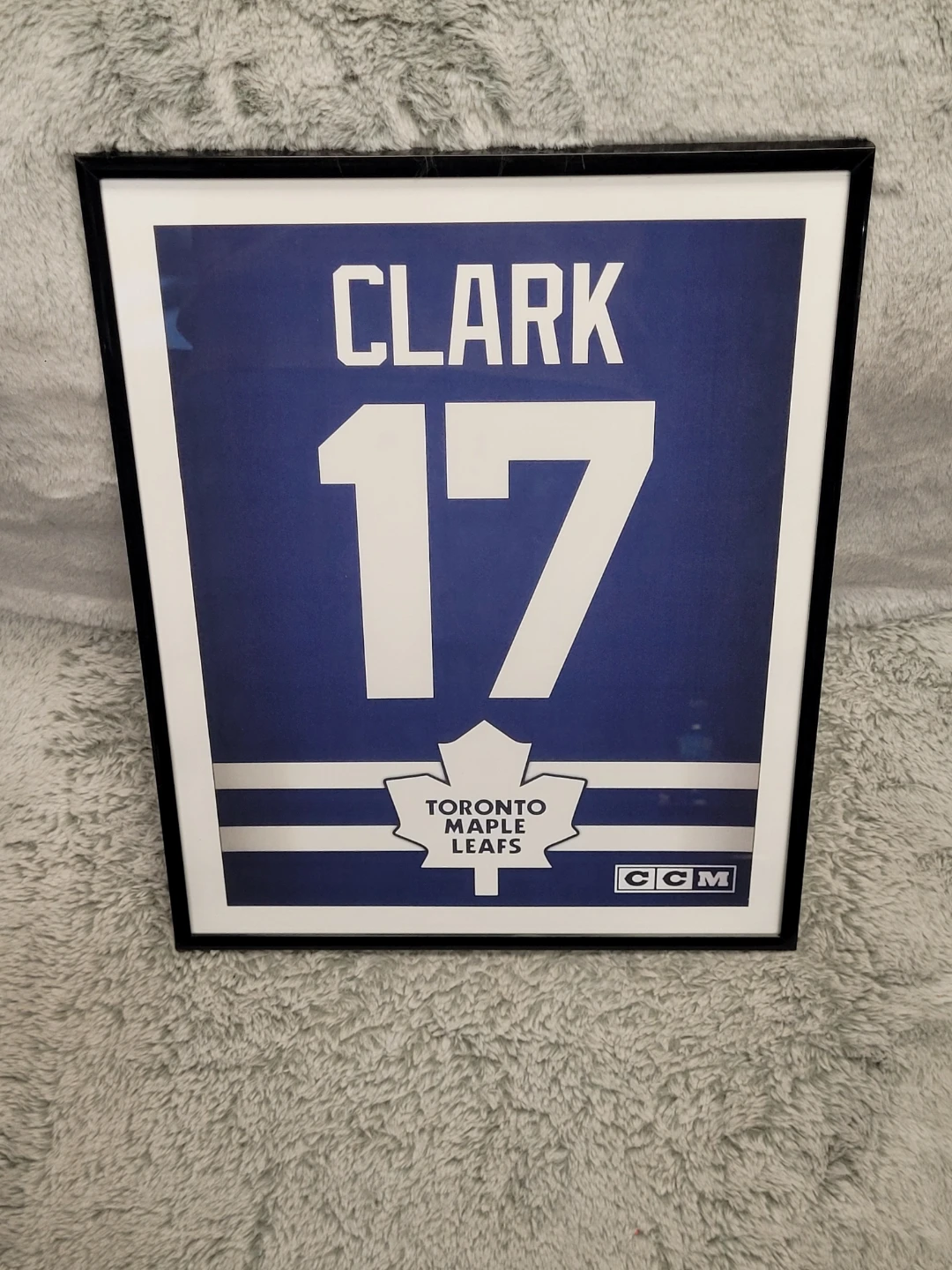 Wendel Clark ( framed custom jersey collectible ) 14x12