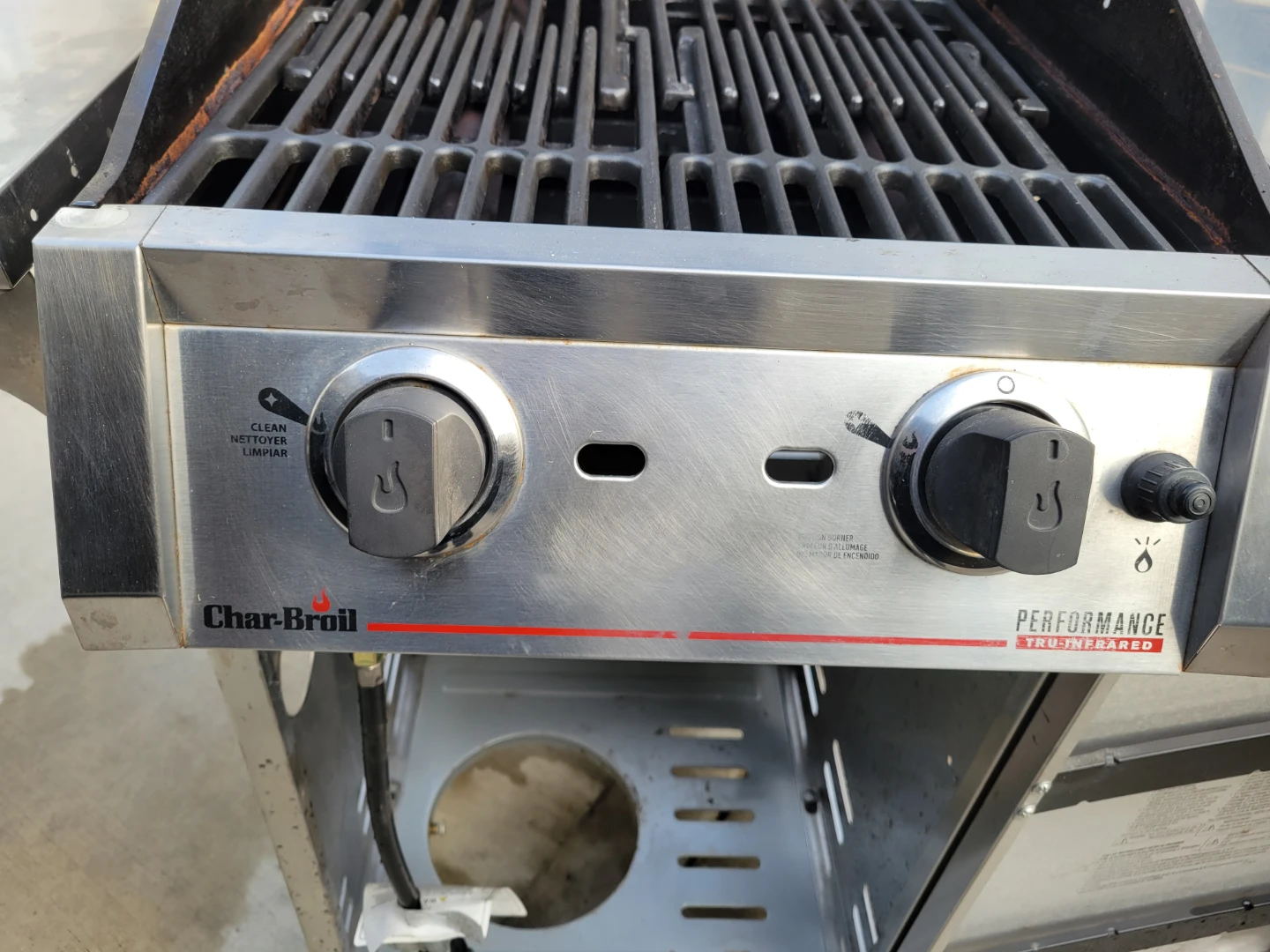 Char-Broil Performance Series 2-Burner Gas Grill - photo 2