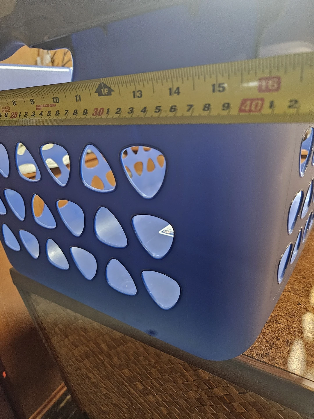 Sterilite Ultra Laundry Basket - photo 5