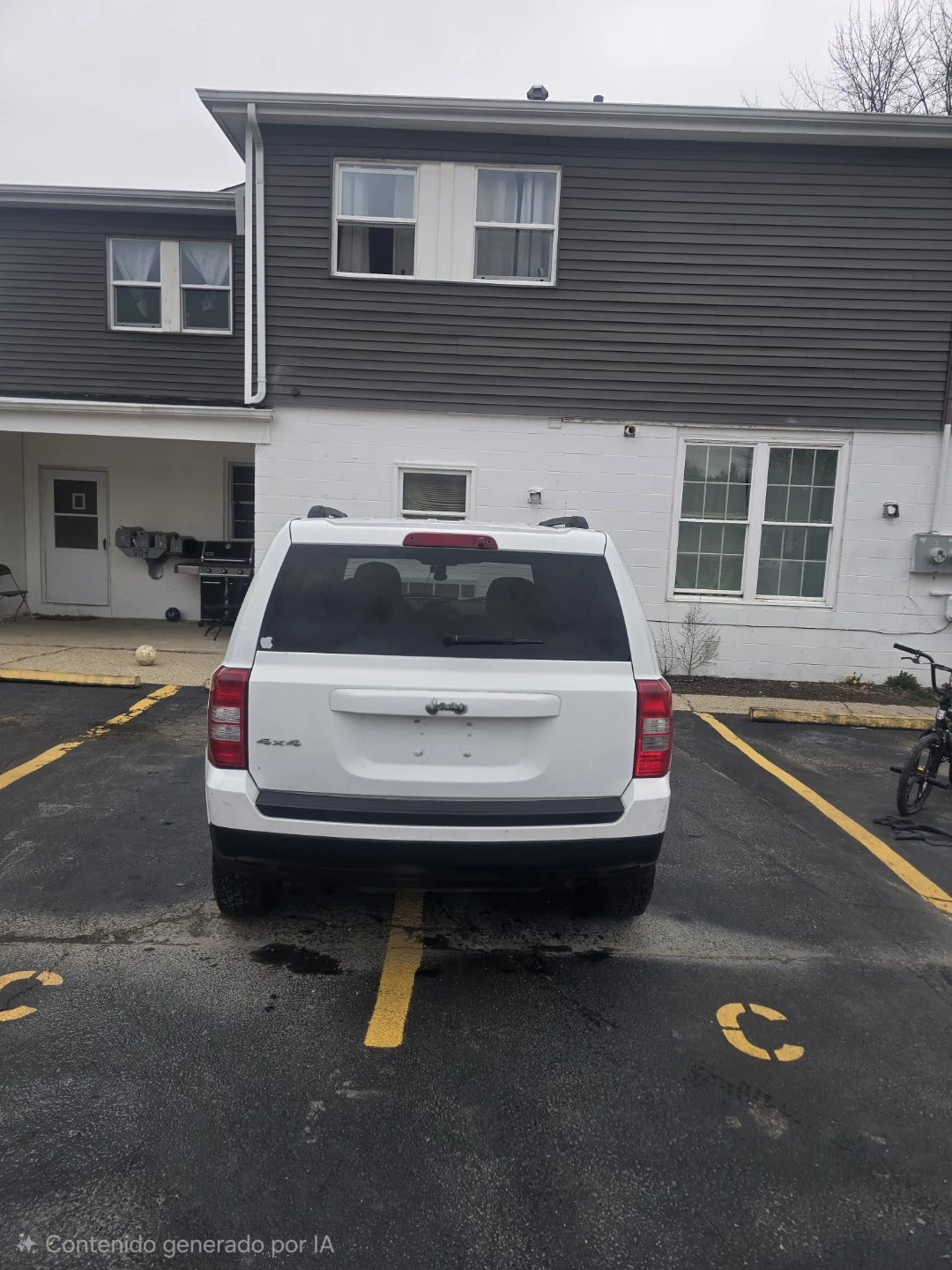White Jeep Patriot SUV