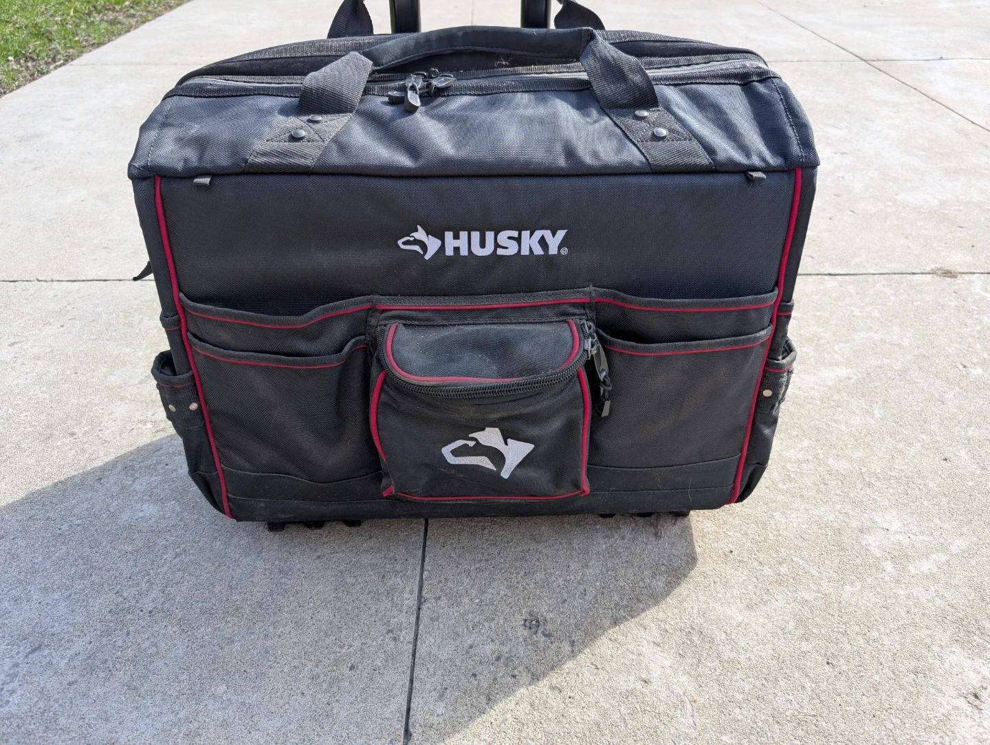 Husky Rolling Tool Bag