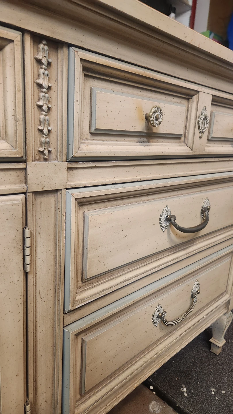 Dixie Dresser with Drawers - photo 2