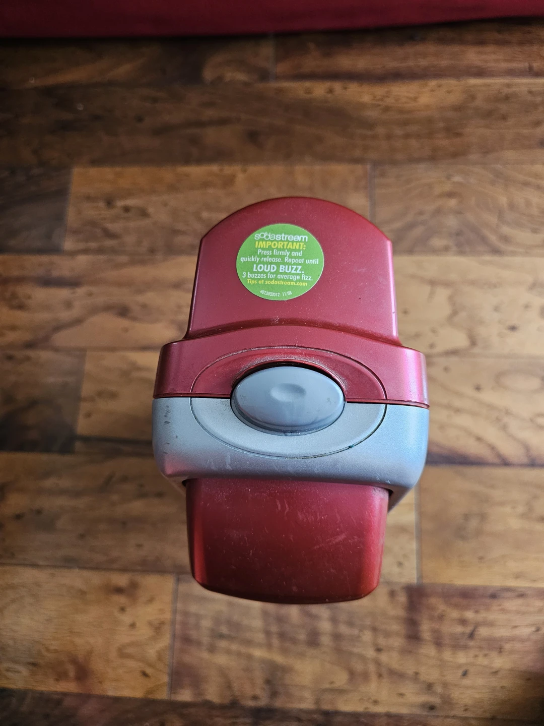 SodaStream ½ Litre Sparkling Water Maker - photo 2