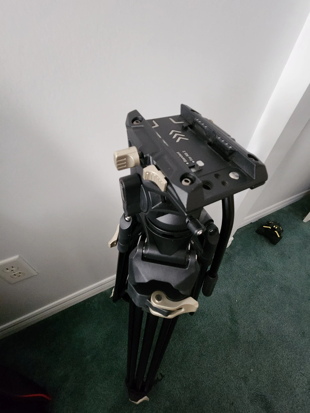Sachtler Tripod - brand - smallrig - photo 2