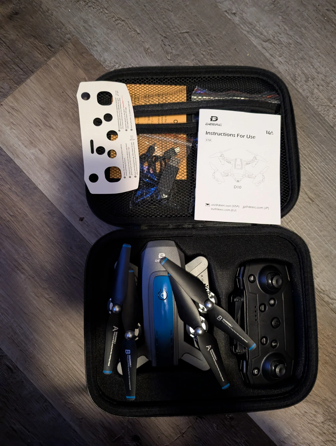 DEERC D10 Drone with Controller and Accessories  brand new