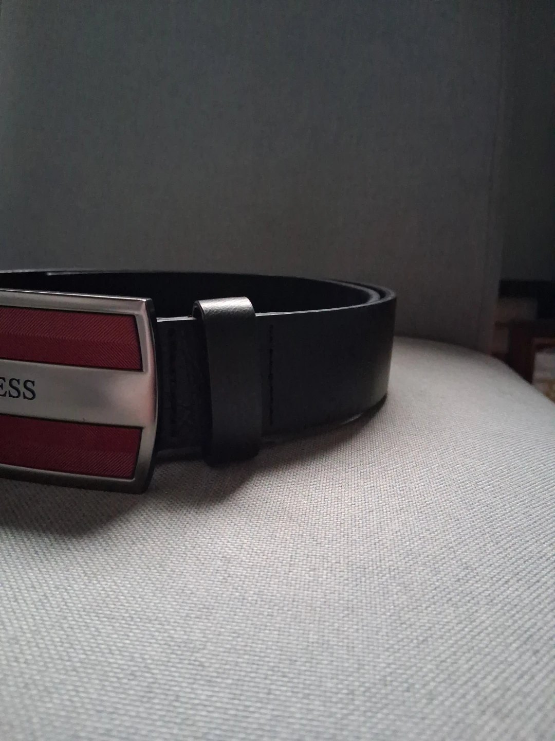 Guess Belt - Black/Red Buckle - Size 30 - photo 2