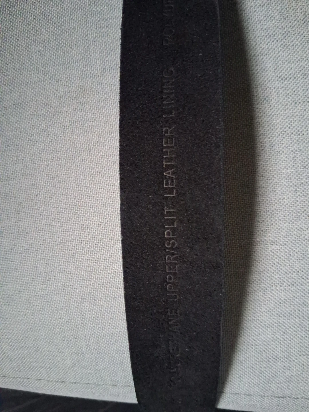 Guess Belt - Black/Red Buckle - Size 30 - photo 5