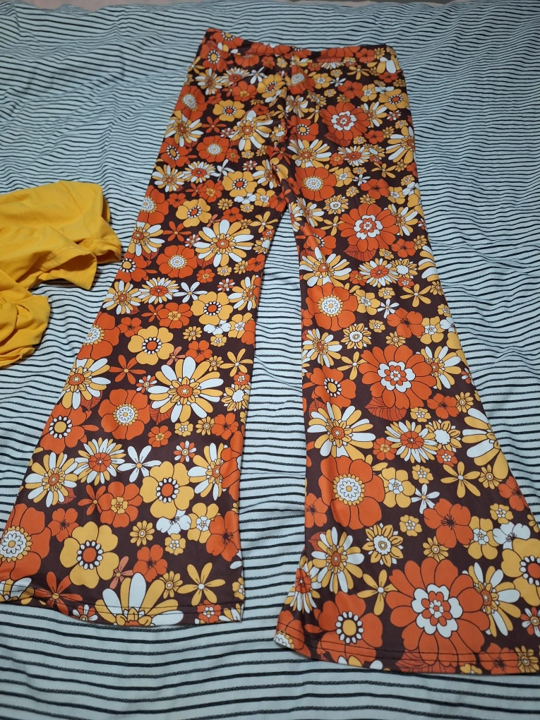 Groovy Floral Flare Pants & Yellow T-Shirt Set - photo 2