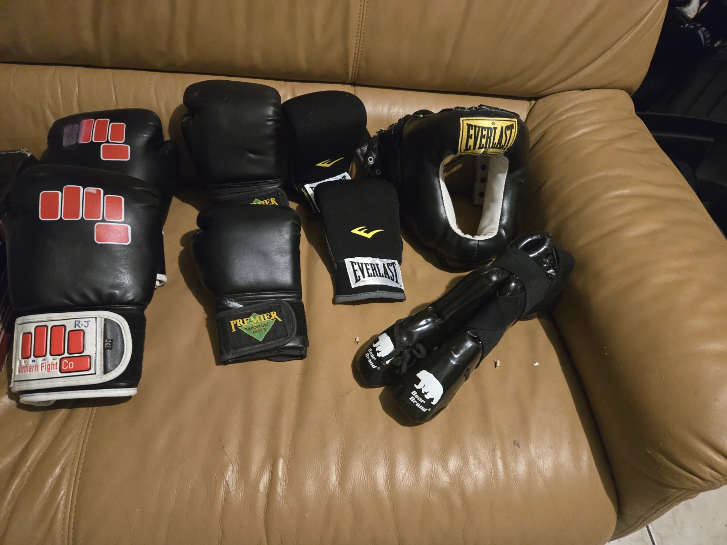 Boxing Gear Set: Gloves, Headgear, and Shin Guards - photo 2