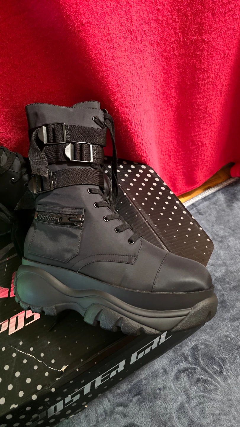 Brand new Combat Boots will pocket sale - photo 3