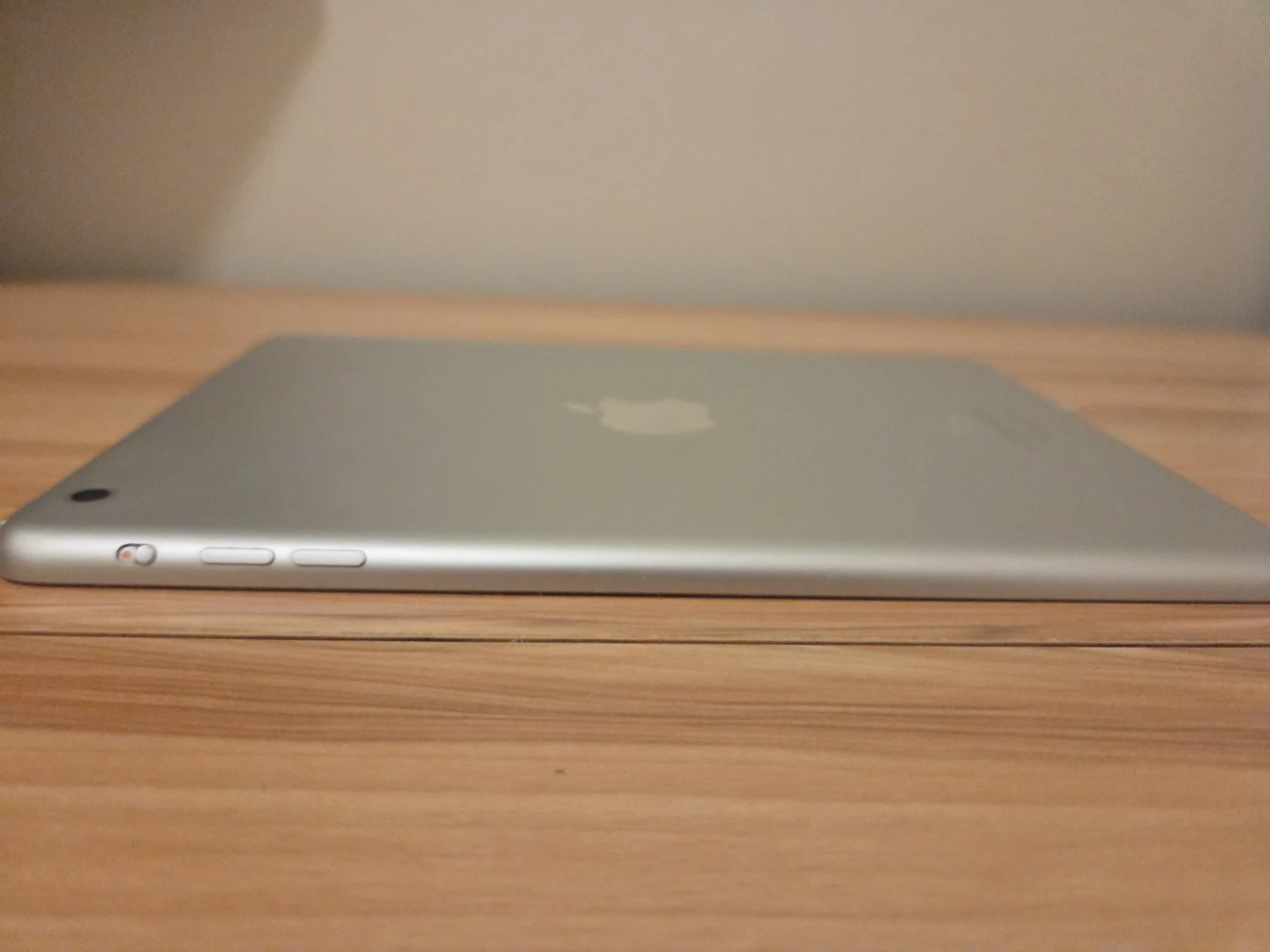 iPad Mini First Generation Silver - photo 3