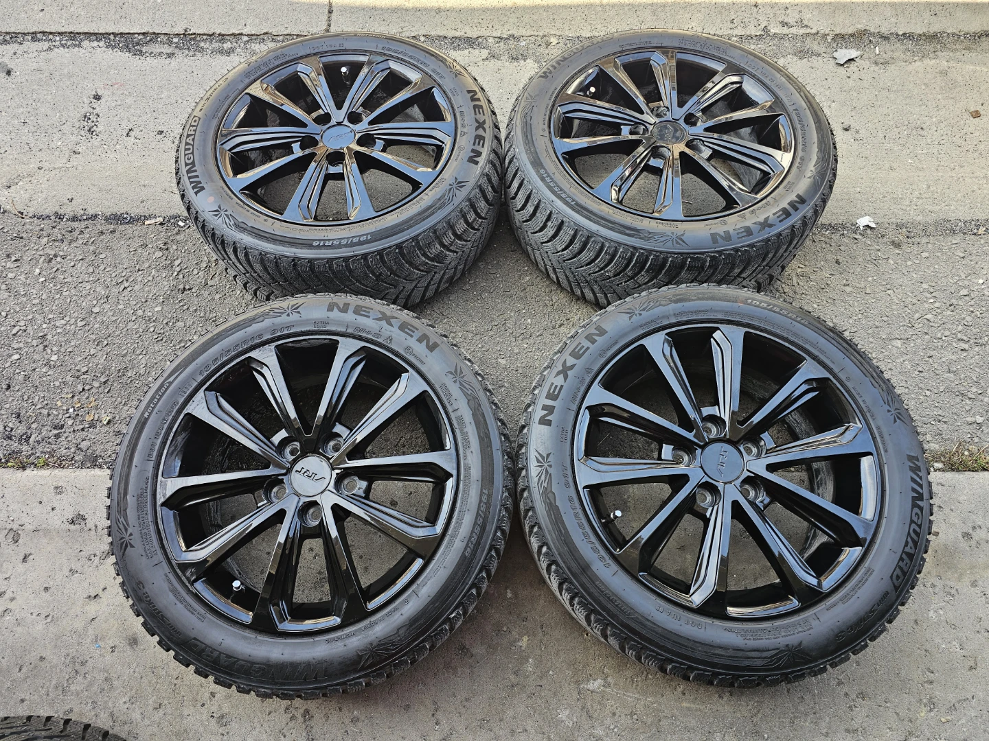 MINI COOPER WINTER TIRES ON ALLOY RIMS 195/55 R16 - photo 2