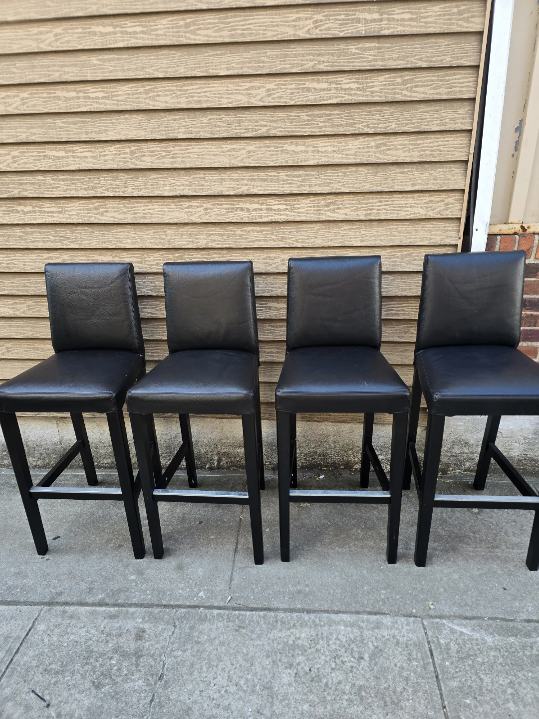 Set of 4 Black Faux Leather Bar Stools - photo 4