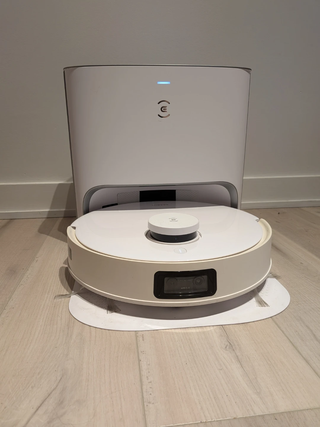 Ecovacs Deebot T10 Plus Vacuum