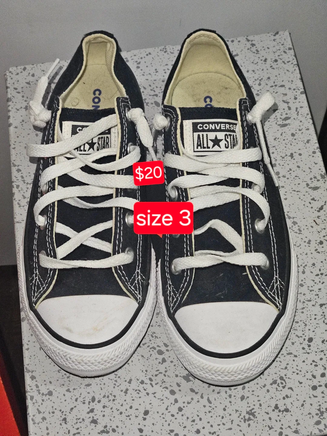 Converse All Star Chuck Taylor Low cut Shoes - Size 3