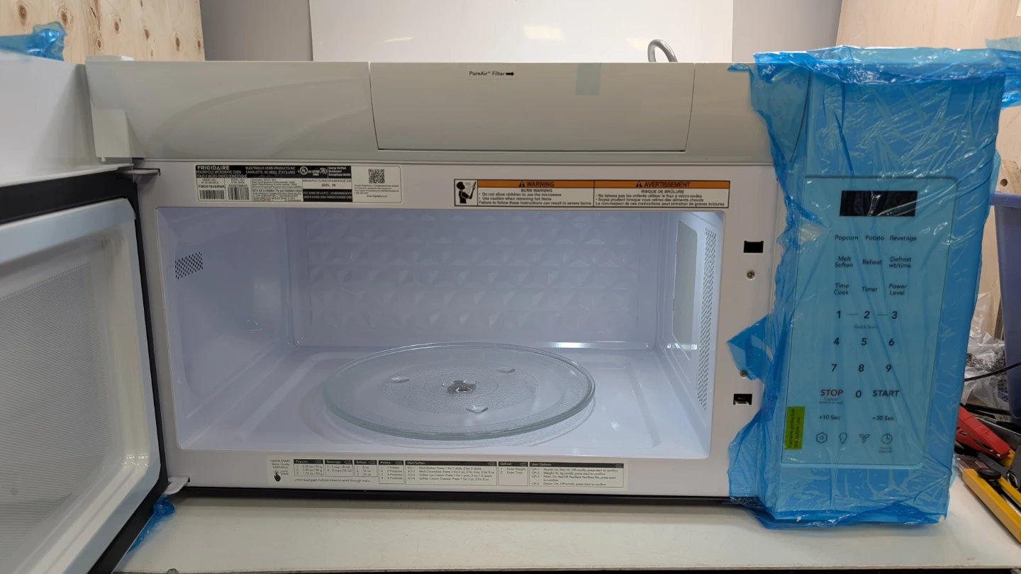 Frigidaire 1.6 cu. ft. OTR Microwave - photo 3