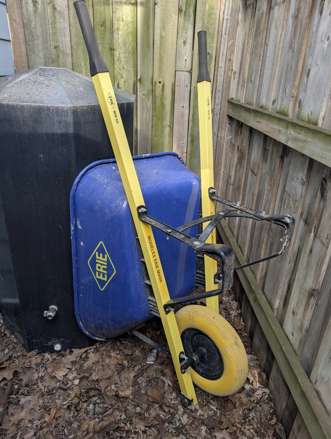 Contractor wheelbarrow