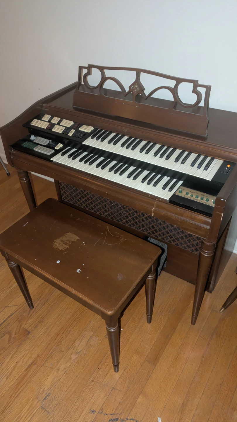 Wurlitzer Console Organ with Bench - photo 5