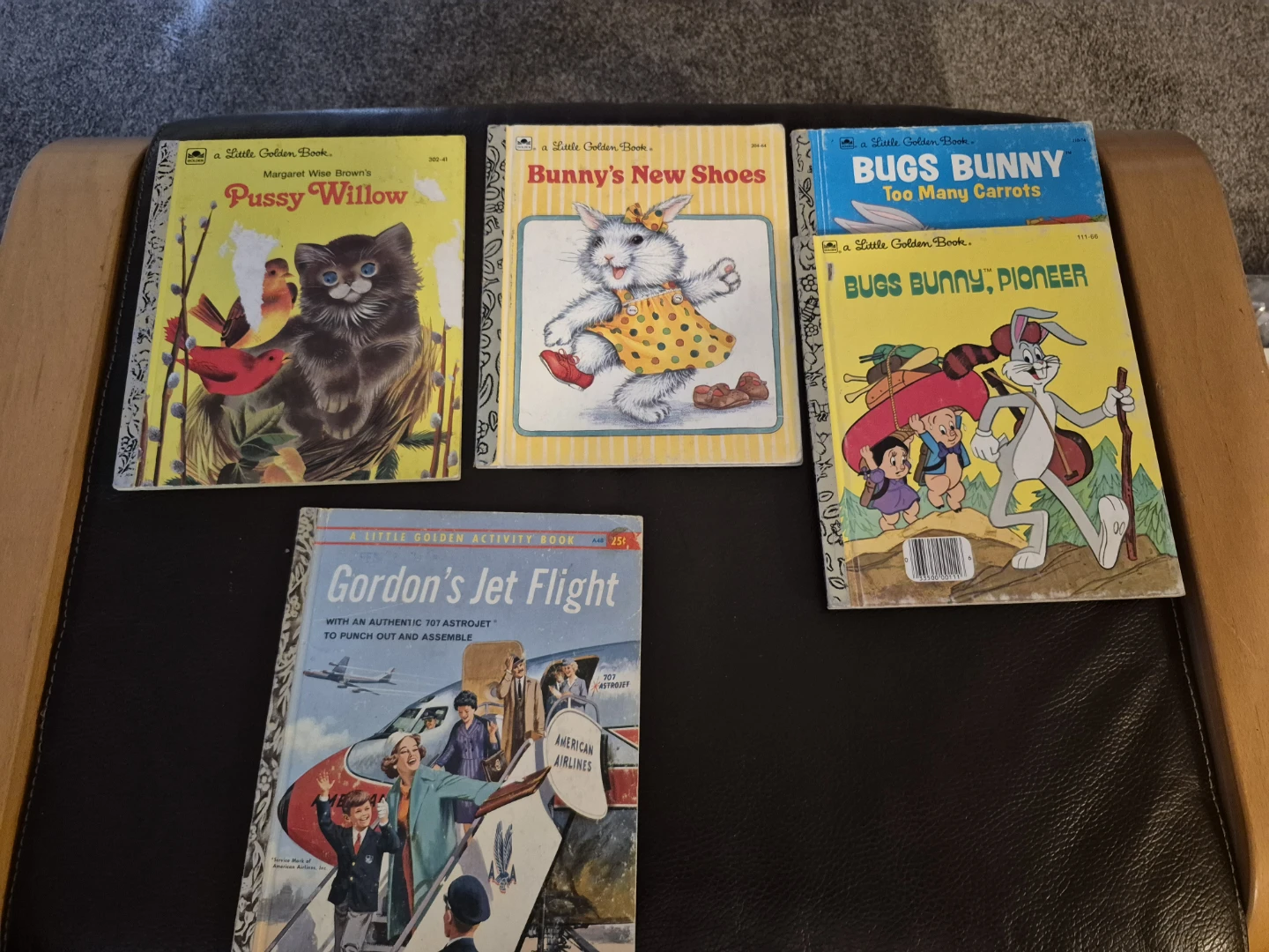 🌱Collection of Little Golden Books - Walt Disney & Sesame Street