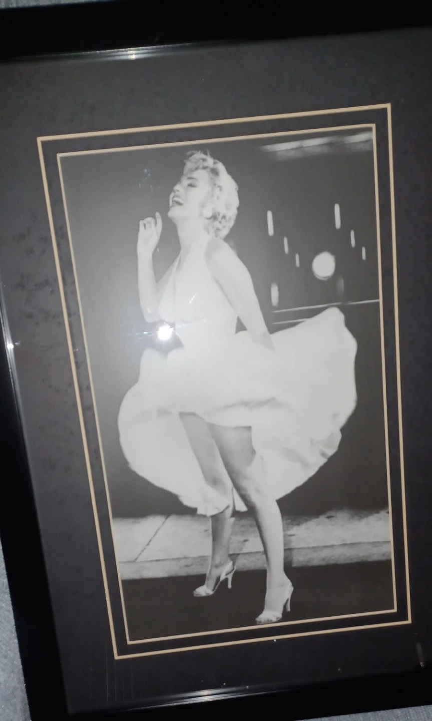 Framed Marilyn Monroe "The Seven Year Itch" Photo - photo 2