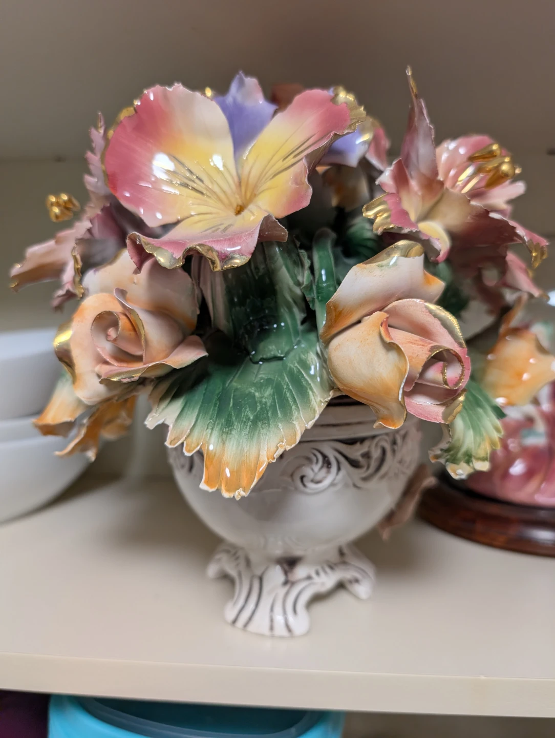 Capodimonte Porcelain Floral Arrangement - photo 3