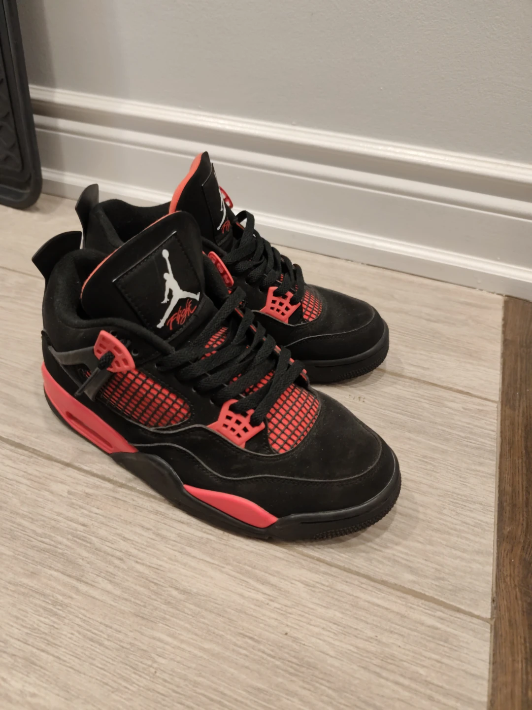 Air Jordan 4 Retro Red Thunder