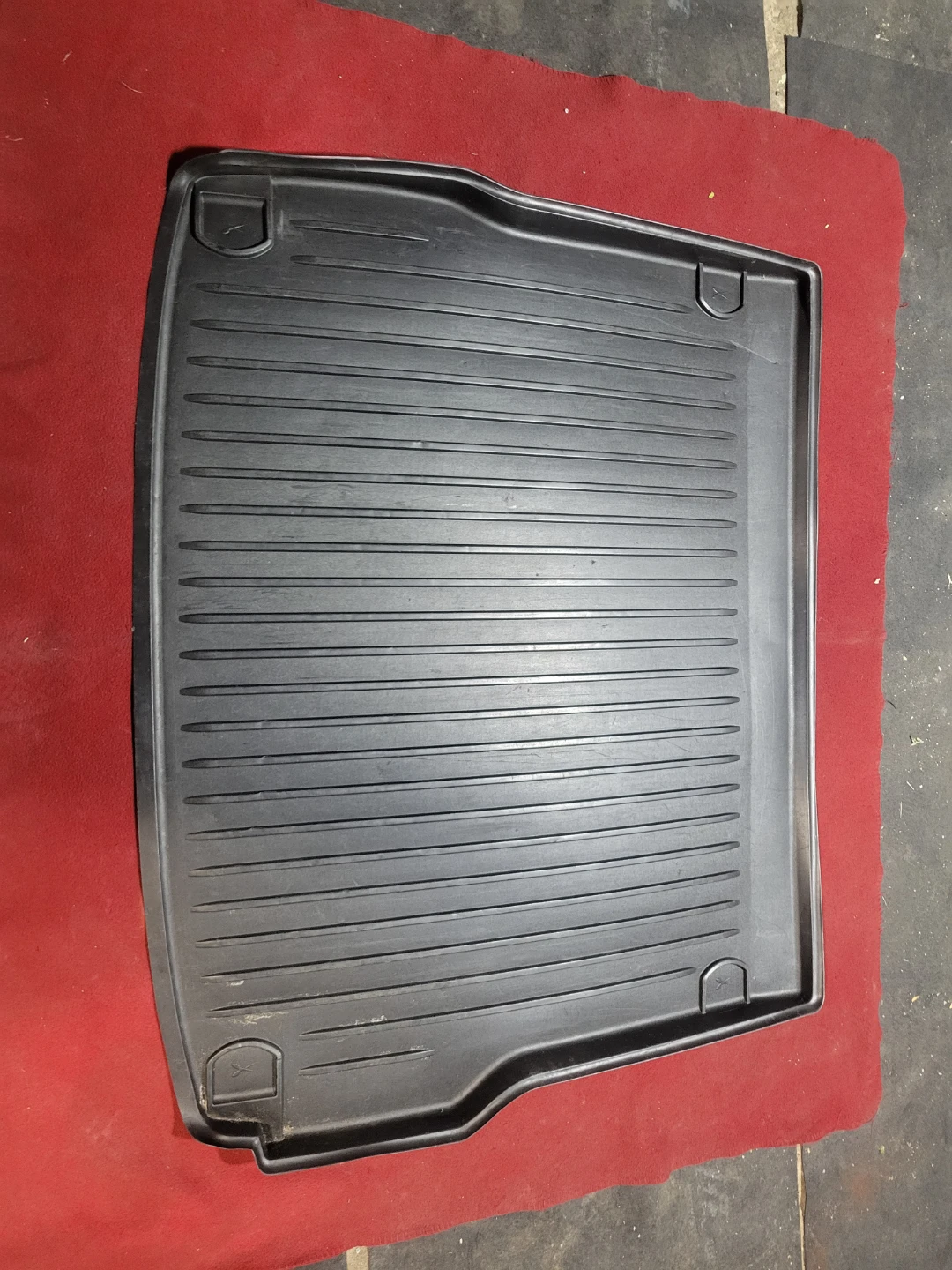 2014  USED TRUNK LINER  AUDI Q5