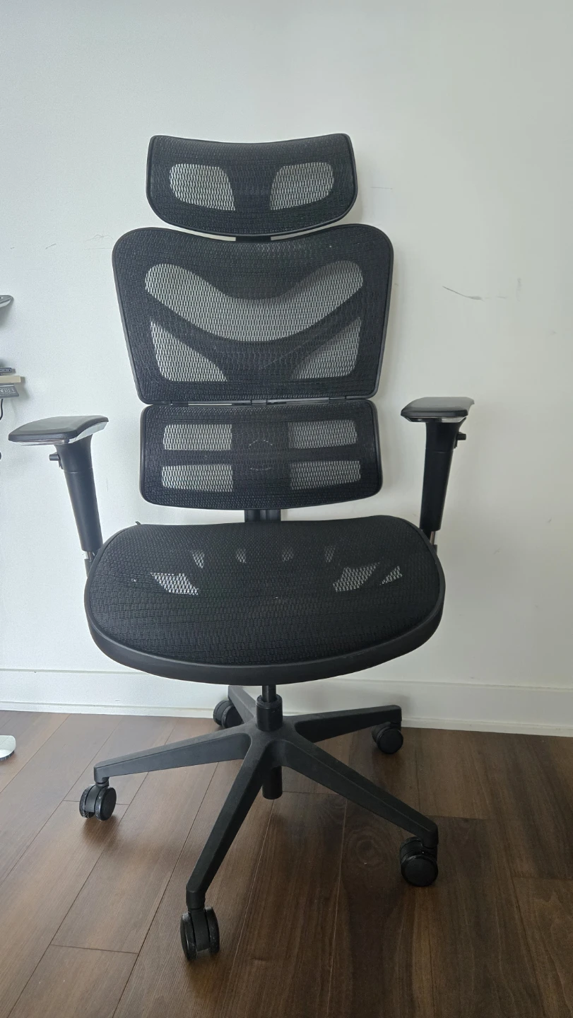 Ergonomic office chair - photo 2