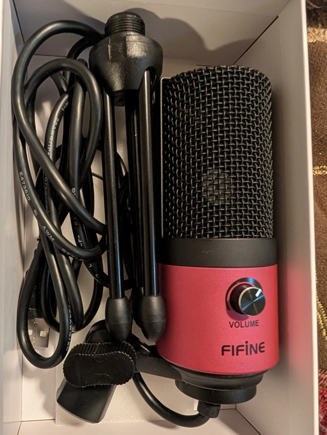 FIFINE USB Condenser Microphone with Volume Control - Pink