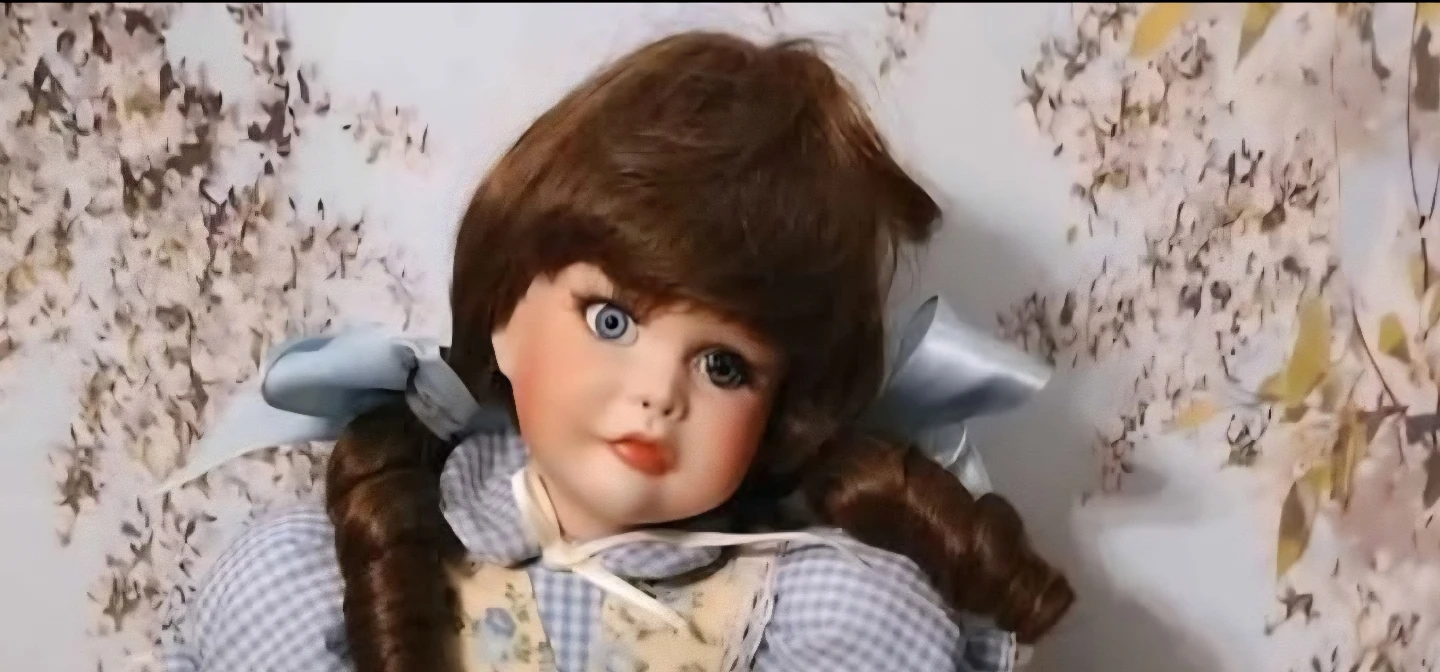 Paradise Galleries Collectible Porcelain Doll - photo 2