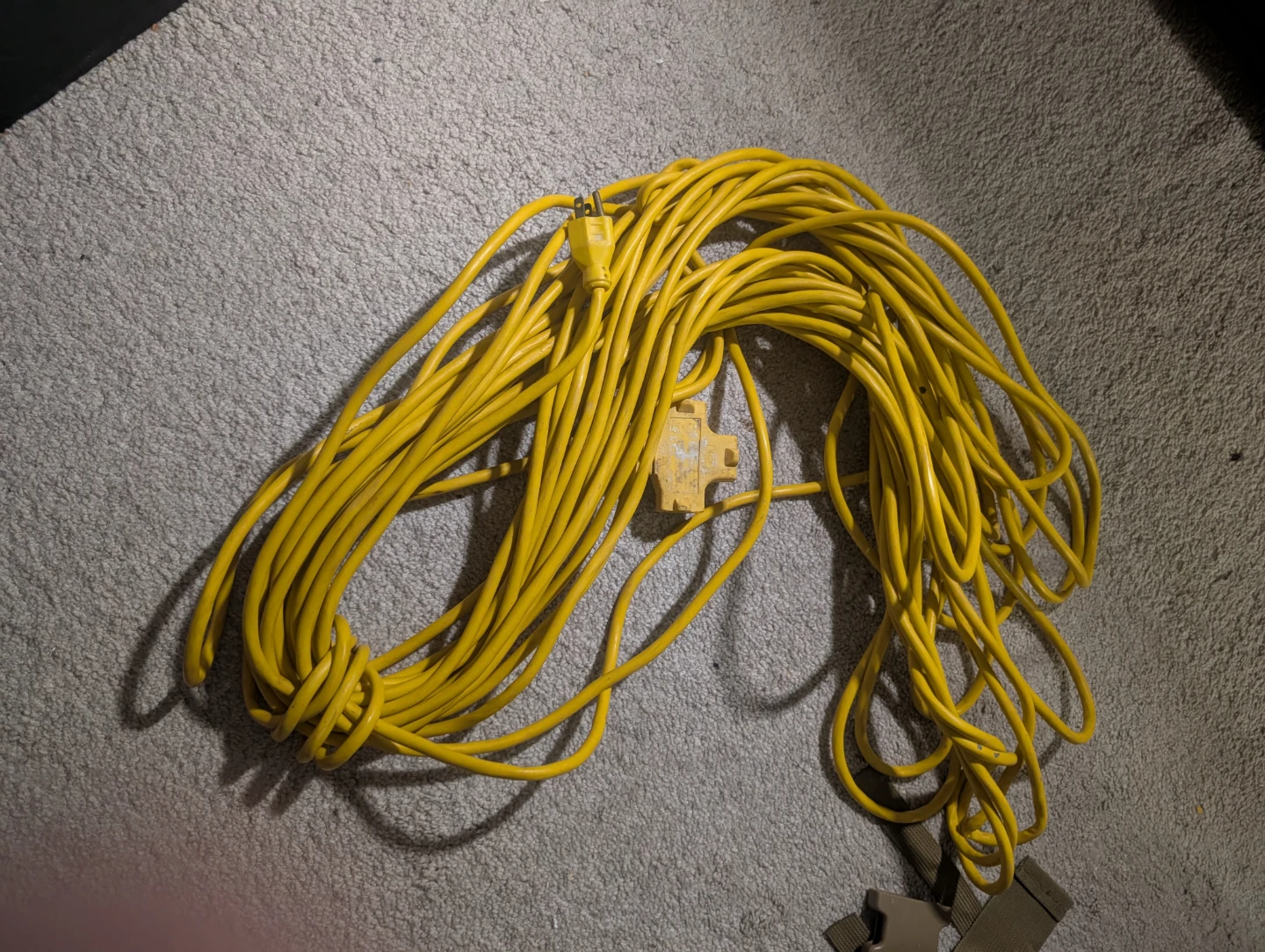 2 Yellow 14AWG Outdoor Extension Cord ech  80