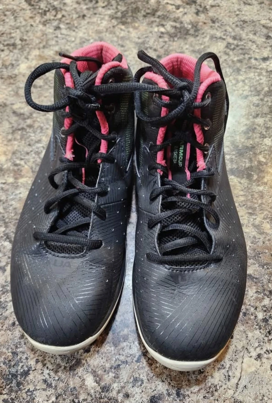 Under Armour Black & Pink Basketball Shoes - Youth Size 5 - photo 3