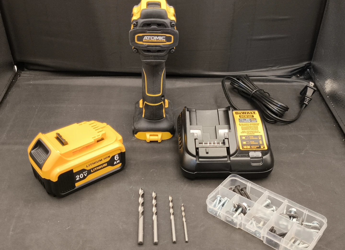 DeWALT DCD794 Drill Driver Kit | 20V 6Ah Battery Charger + Bits - photo 3