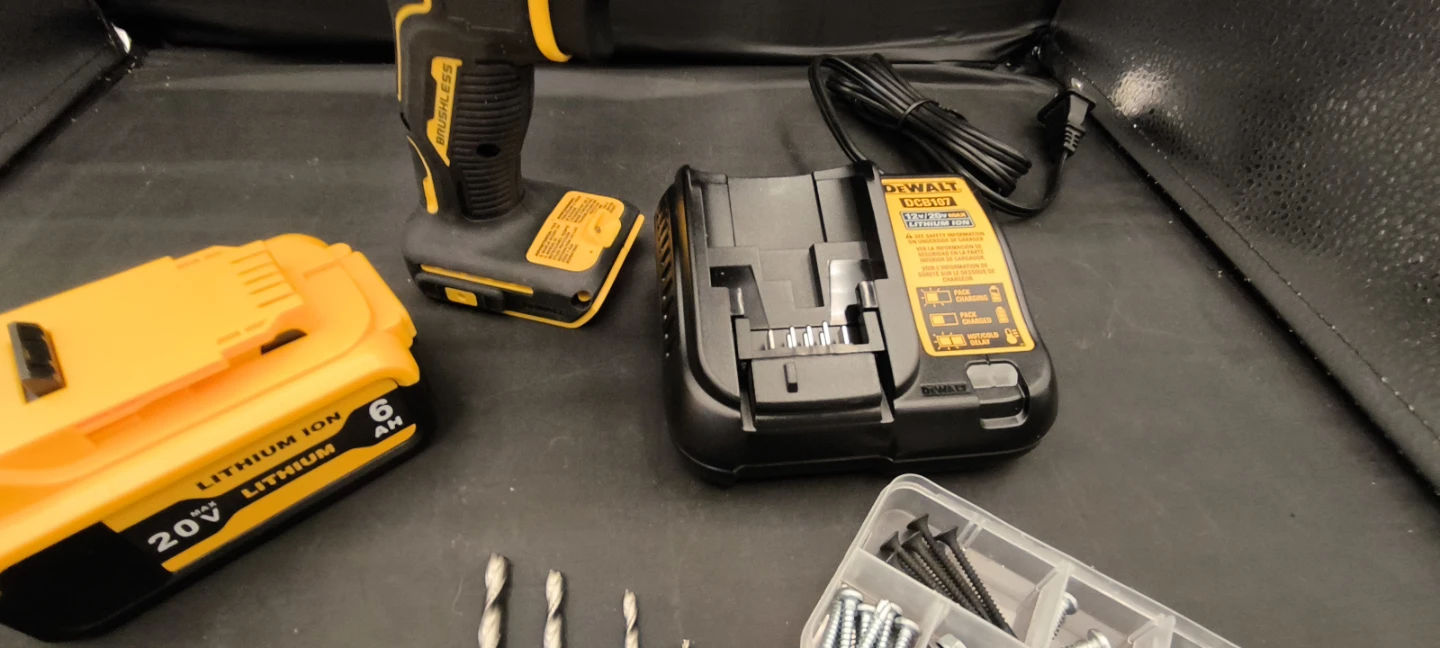 DeWALT DCD794 Drill Driver Kit | 20V 6Ah Battery Charger + Bits - photo 5