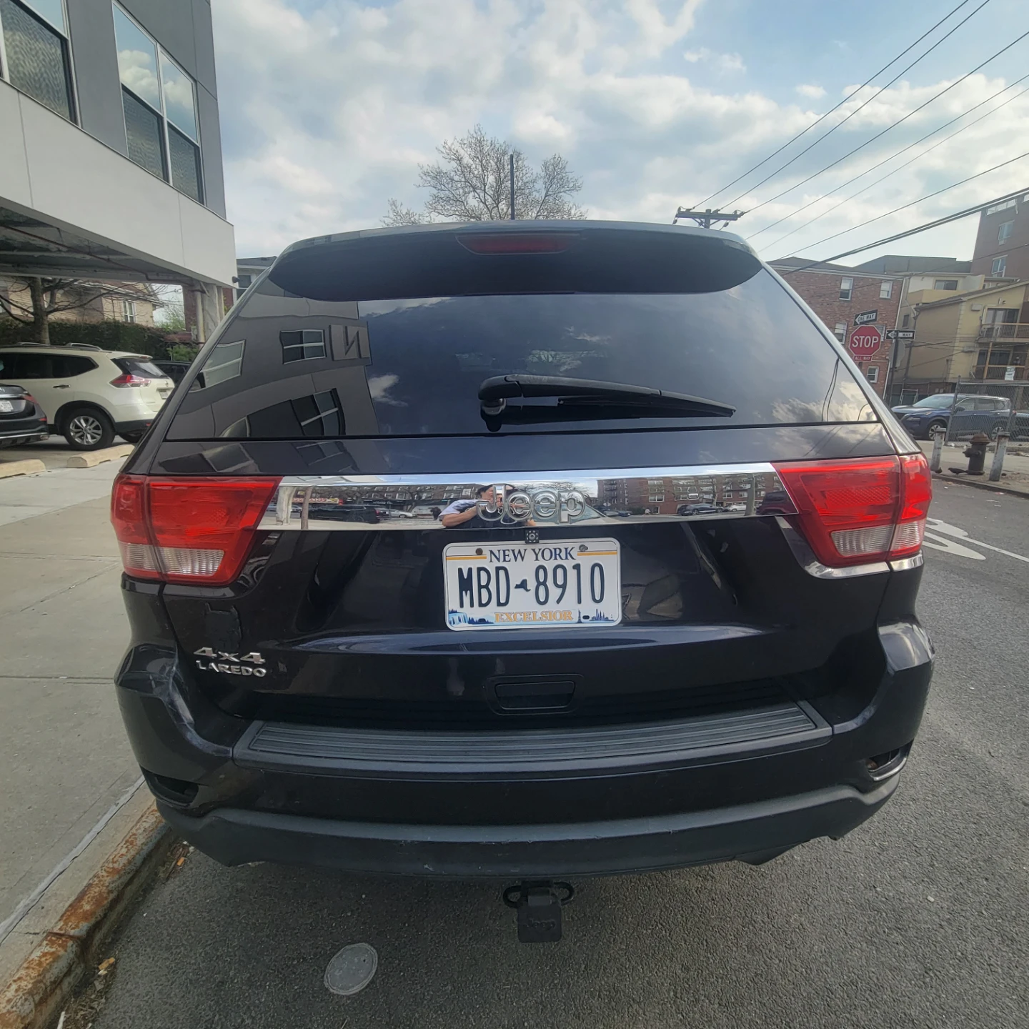 Jeep Grand Cherokee Laredo 4x4 Dark Blue SUV 2011 - photo 4