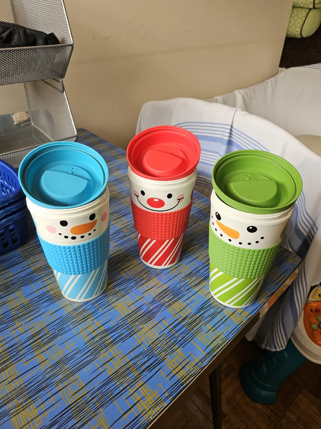 Set of 3 Snowman Tumblers with Lids - photo 3