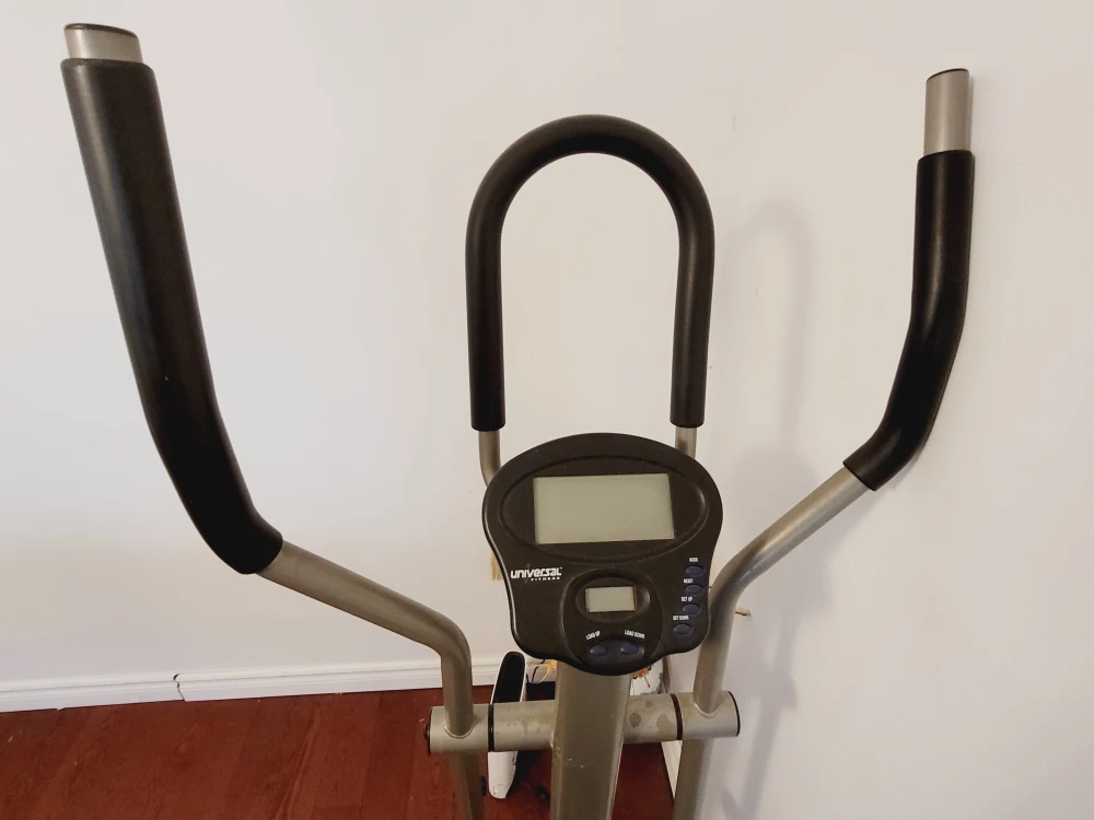 Universal Fitness elliptical machine - photo 3