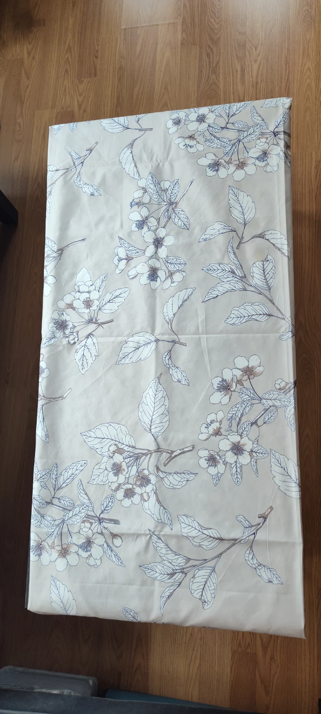 Floral Pattern Tablecloth