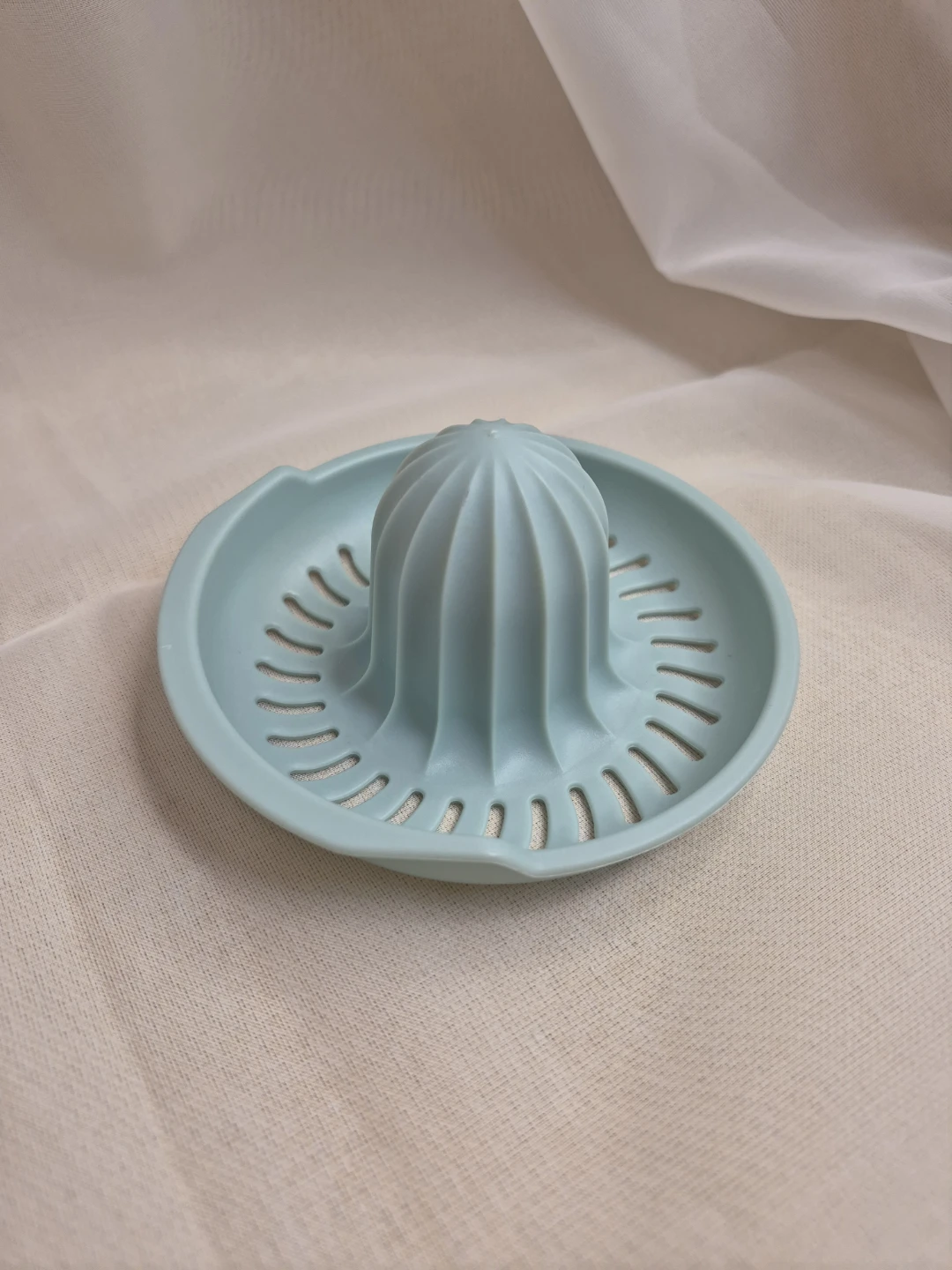 4" Round Vintage Juicer - photo 2
