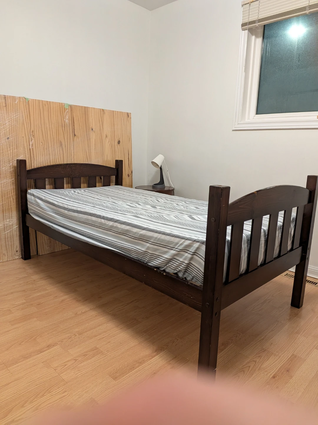 Dark Wood Twin Bed Frame - photo 2