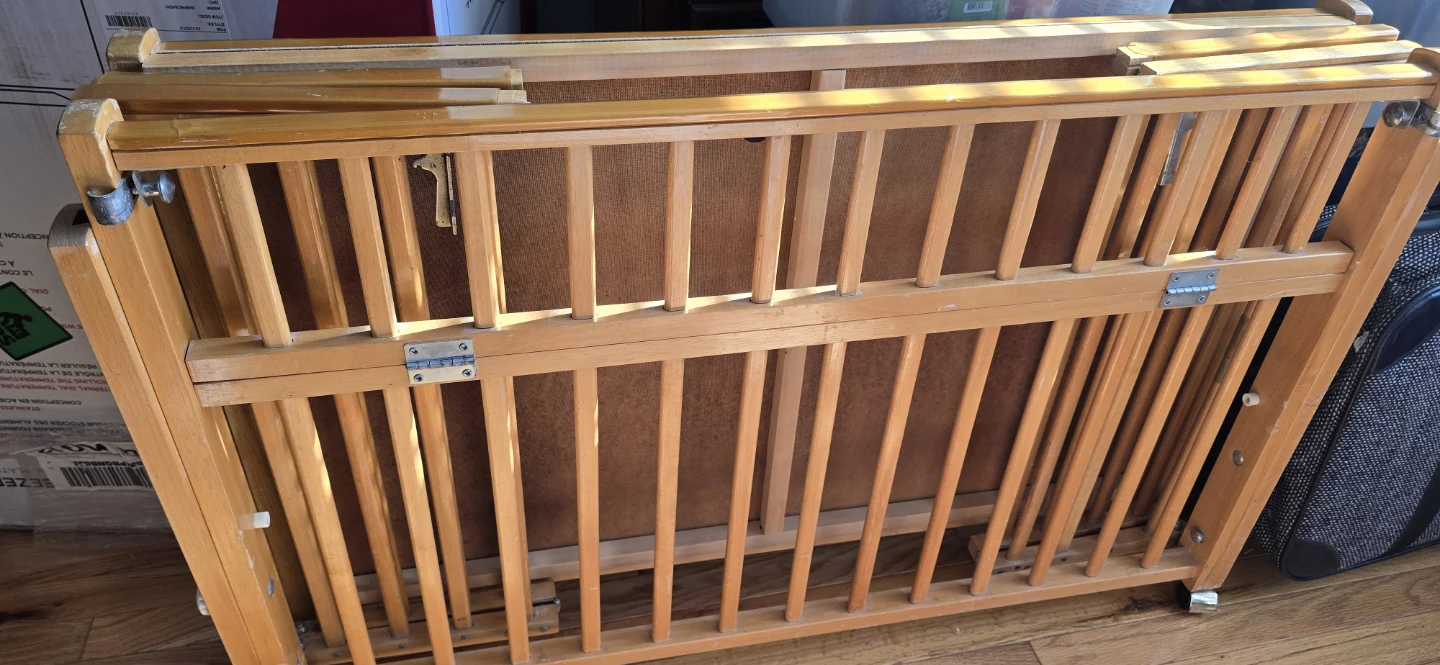 *FREE* Wooden Baby Playpen Gate Fence